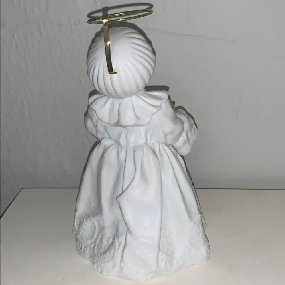 Vtg Department 56 winter silhouette caroling angel‎